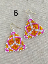 Load image into Gallery viewer, Huichol Beaded Earrings-Geo Triangles
